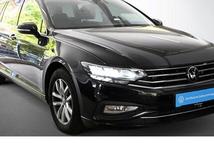 VW Passat 49.200 km 29.980 € Karlsruhe 76131