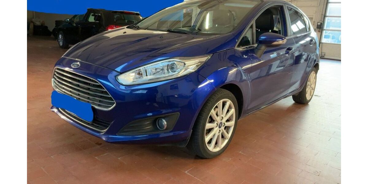 Ford Fiesta 50.000 km 9.789 &euro; Pforzheim 75179