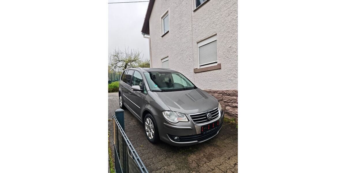 VW Touran 281.650 km 3.999 &euro; Gaggenau 76571