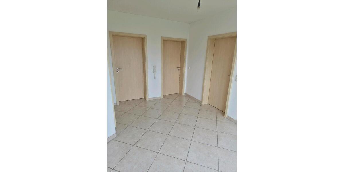 Etagenwohnung Bad Schönborn - 2 Zimmer, 100 m&sup2;, 340.000&euro; | Angebot:25921111