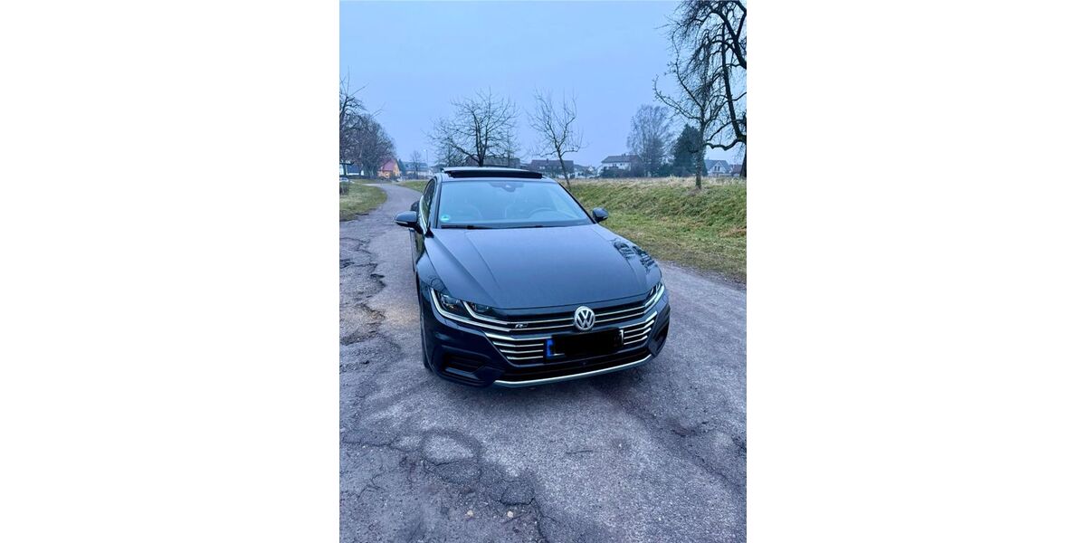 VW Arteon 89.800 km 26.900 &euro; Pforzheim 75181