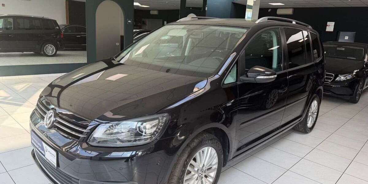 VW Touran 99.500 km 12.897 &euro; Pforzheim 75179