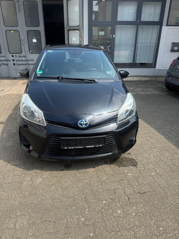 Yaris