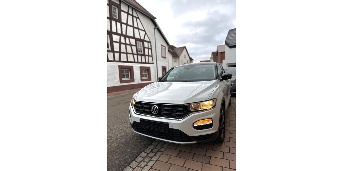 VW T-Roc 64.000 km 19.000 € Pforzheim 75175
