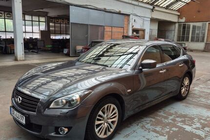 INFINITI Q70 203.425 km 8.900 &euro; Karlsruhe 76185