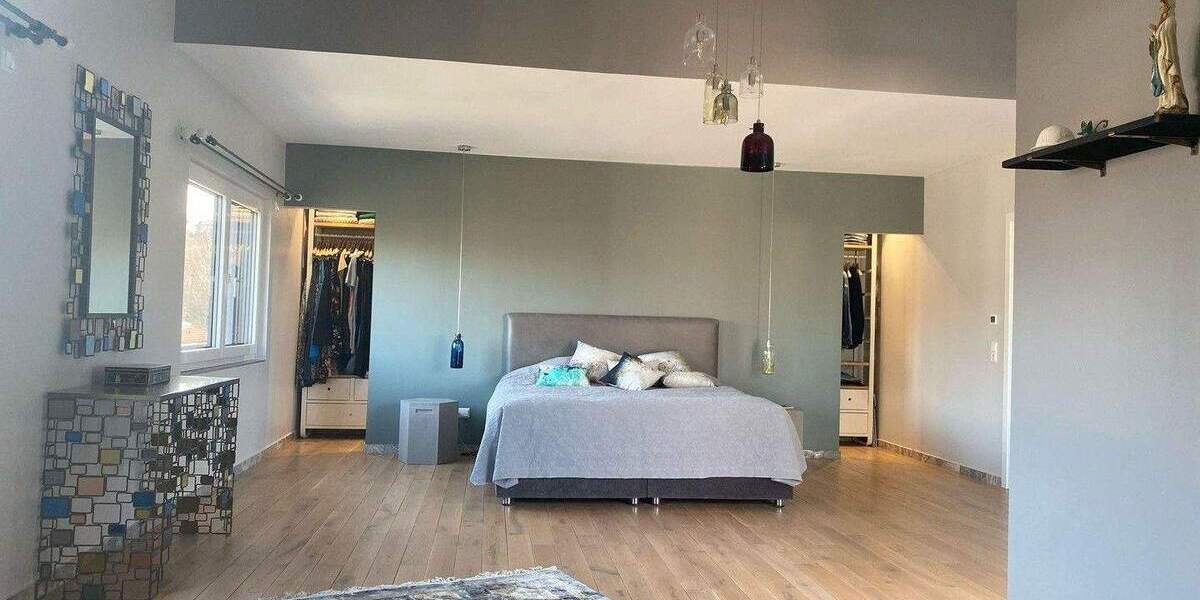 Einfamilienhaus Karlsruhe Durlach - 8 Zimmer, 253 m&sup2;, 1.490.000&euro; | Angebot:25722314