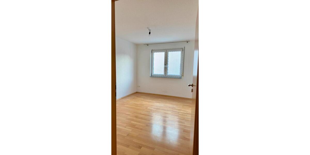 Erdgeschoßwohnung Waldbronn - 3 Zimmer, 92 m&sup2;, 420.000&euro; | Angebot:24788385