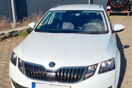 Skoda Octavia 218.600 km 10.300 &euro; Karlsruhe 76185