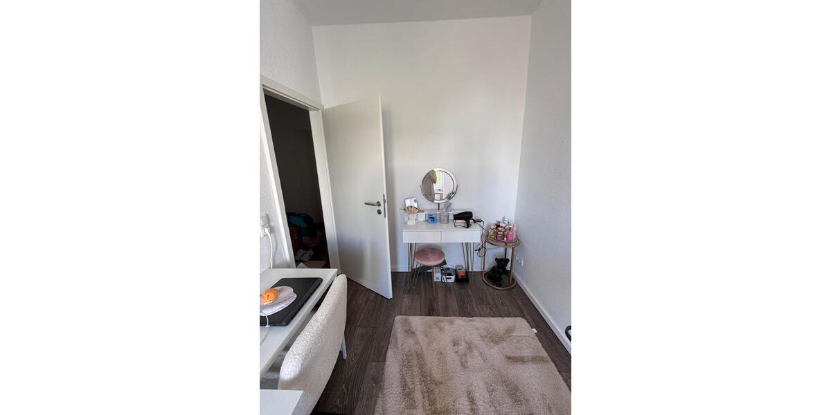 Etagenwohnung Dettenheim - 15 Zimmer, 40 m&sup2;, 610&euro; | Angebot:26395485