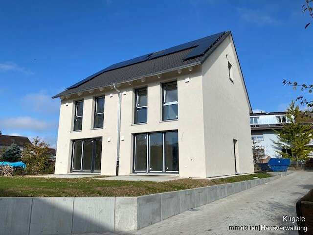 Haus zum Mieten in Königsbach-Stein 1.810 € 124.57 m² 5 zimmer