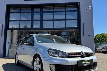 VW Golf 156.782 km 4.988 &euro; Landau 76829