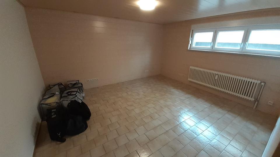 Etagenwohnung Karlsruhe Neureut - 2 Zimmer, 66 m&sup2;, 800&euro; | Angebot:26075595