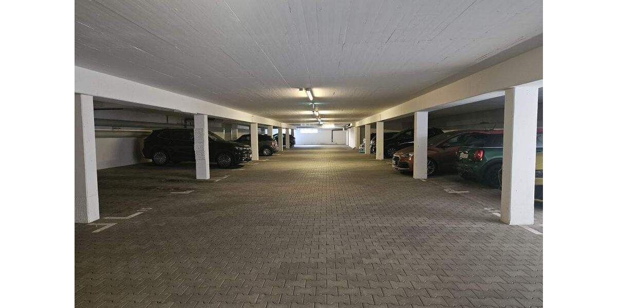 Etagenwohnung Rastatt - 3 Zimmer, 93 m&sup2;, 1.100&euro; | Angebot:25691559