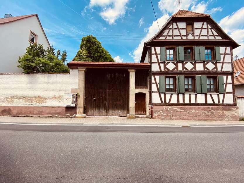 Haus zum Mieten in Herxheimweyher 1.500 € 177 m²