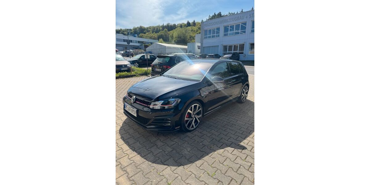 VW Golf 125.000 km 19.500 &euro; Ispringen 75228