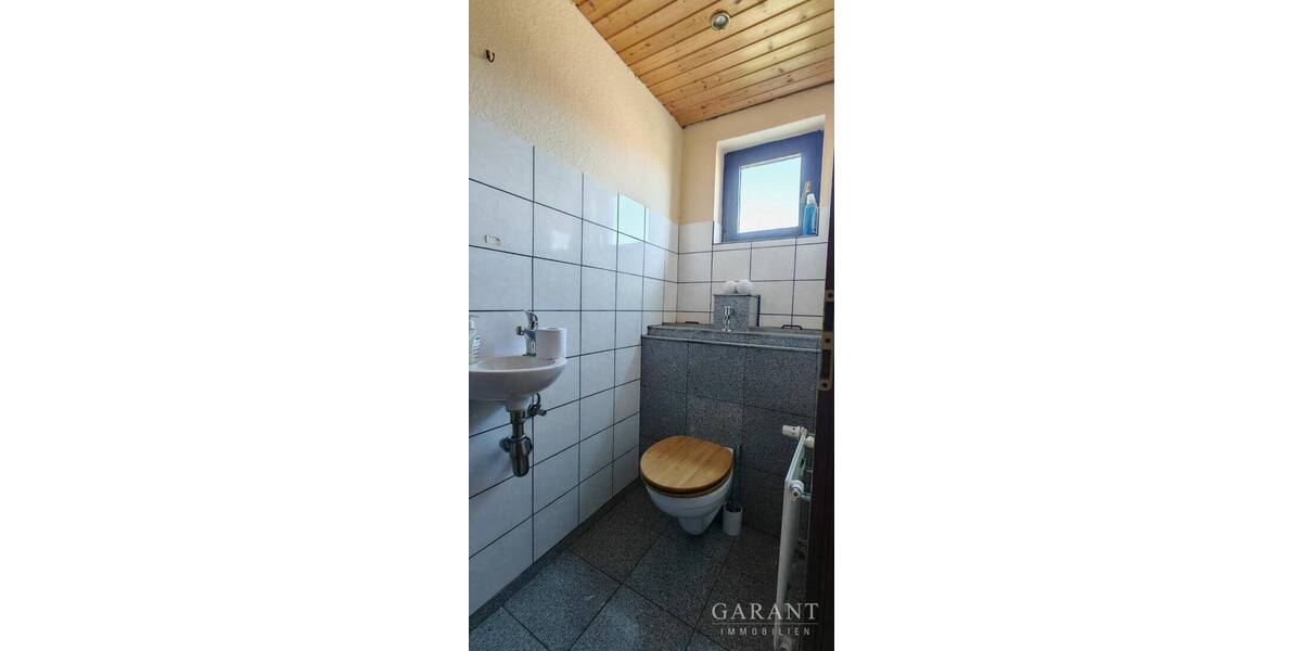Doppelhaushälfte Niefern-Öschelbronn Niefern - 5 Zimmer, 194 m&sup2;, 430.000&euro; | Angebot:25707652
