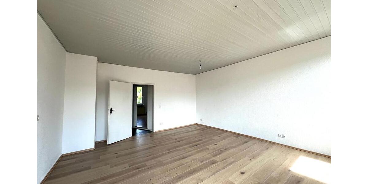 Etagenwohnung Pforzheim Brötzingen - 3.5 Zimmer, 89 m&sup2;, 920&euro; | Angebot:26563727