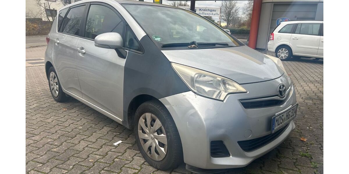 Toyota Verso-S 175.000 km 4.000 &euro; Ubstadt 76698