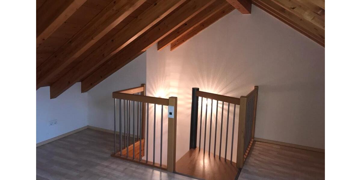 Helle 3 Zimmer–Wohnung mit Studio & Balkon 4 zimmer