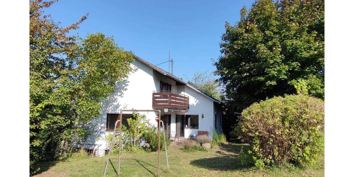 RESERVIERT ! EFH in absoluter Spitzenlage - direkt an Wiesen und Feldern 6 zimmer