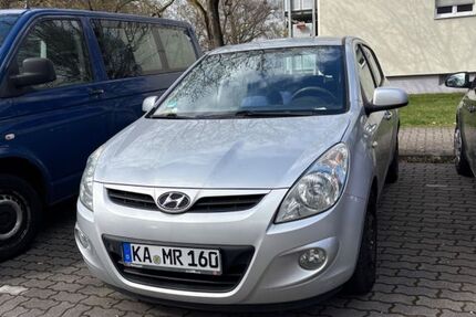 Hyundai i20 120.000 km 3.800 &euro; Karlsruhe 76133