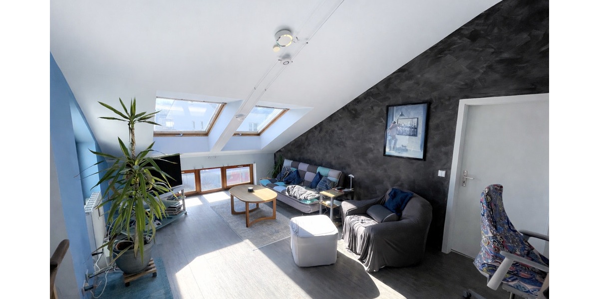 Wohnen über den Dächern: Helle 2-Zimmer-Wohnung mit Dachterrasse und Tiefgarage in Bestlage 2 zimmer