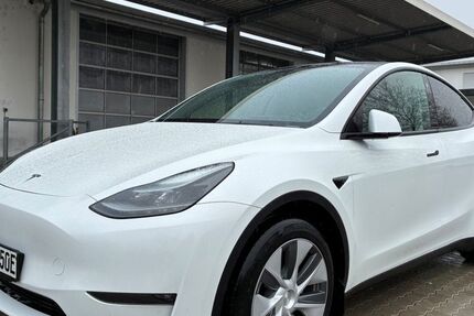 Tesla Model Y 49.371 km 34.900 &euro; Karlsruhe 76189