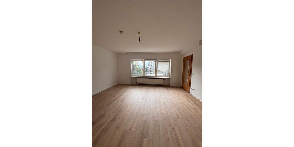 Etagenwohnung Waldbronn - 3 Zimmer, 97 m&sup2;, 1.150&euro; | Angebot:26415120
