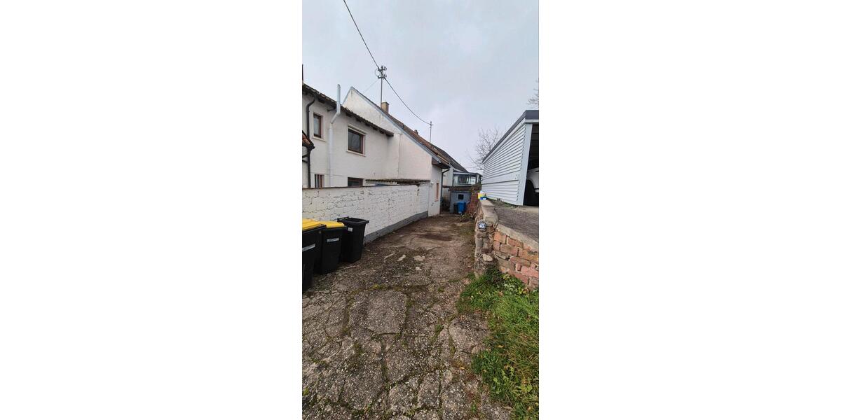 Geräumiges Reihenmittelhaus in traumhafter Lage - Blick über PF 6 zimmer