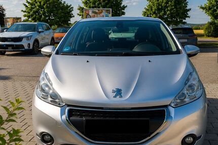 Peugeot 208 101.700 km 5.000 &euro; Bruchsal 76646