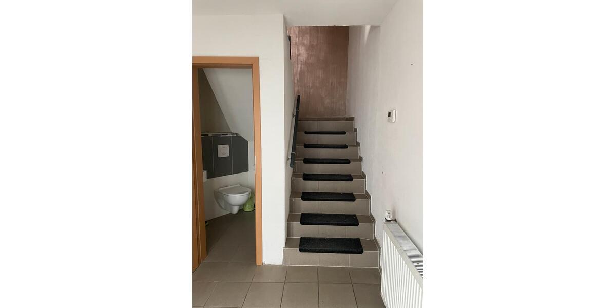 Gepflegtes Reihenmittelhaus mit 5 Zimmer OHNE Maklerprovision 5 zimmer