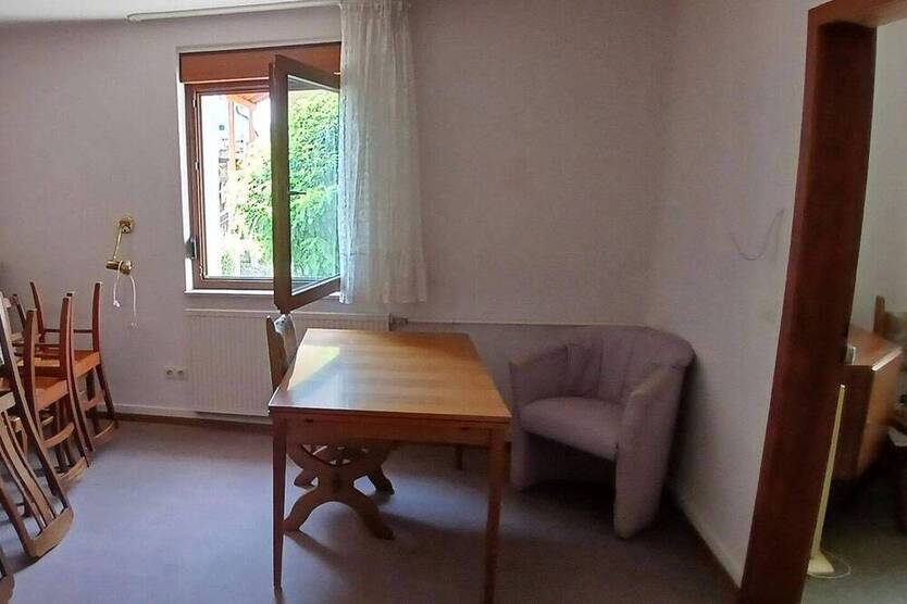 1-2 FAMILIENHAUS MIT POTENZIAL - OTTENHAUSEN