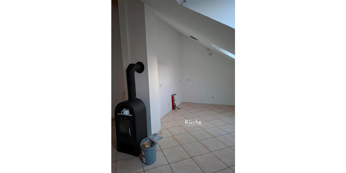 Dachgeschoßwohnung Rastatt - 3 Zimmer, 78 m&sup2;, 800&euro; | Angebot:26404885