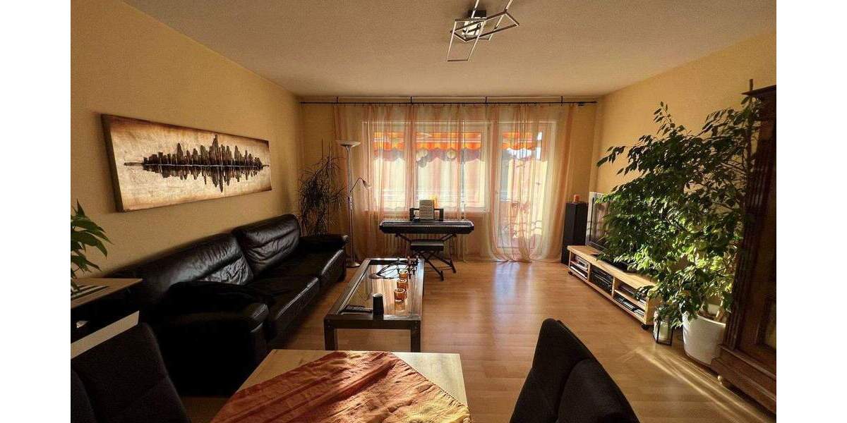 Etagenwohnung Karlsruhe Oststadt - 3 Zimmer, 72 m&sup2;, 349.000&euro; | Angebot:25760399