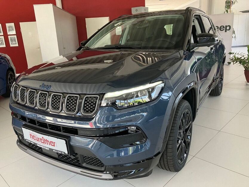 Jeep Compass 10 km 39.490 € Karlsruhe 76185