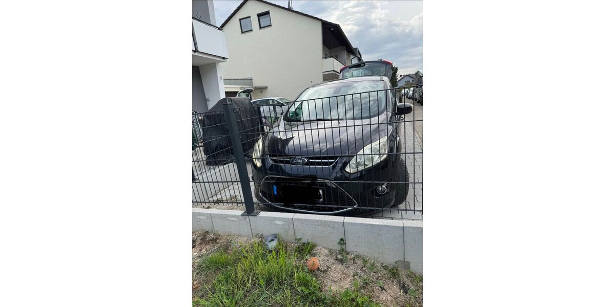 Ford C-Max 141.000 km 5.900 &euro; Walzbachtal 75045