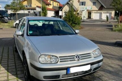 VW Golf 244.000 km 1.799 &euro; Kuhardt 76773