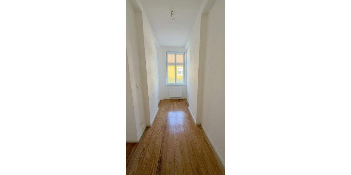 Etagenwohnung Bruchsa Untergrombach - 3 Zimmer, 95 m&sup2;, 990&euro; | Angebot:25799283