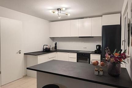 Haus Stutensee - 4 Zimmer, 129 m&sup2;, 1.950&euro; | Angebot:25354002