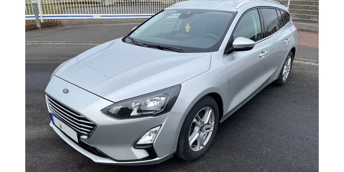 Ford Focus 105.550 km 11.290 &euro; Landau 76829