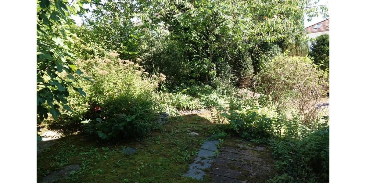 Attraktive 4,5-Zimmer Wohnung mit Garten in Pforzheim-Arlinger 4.5 zimmer