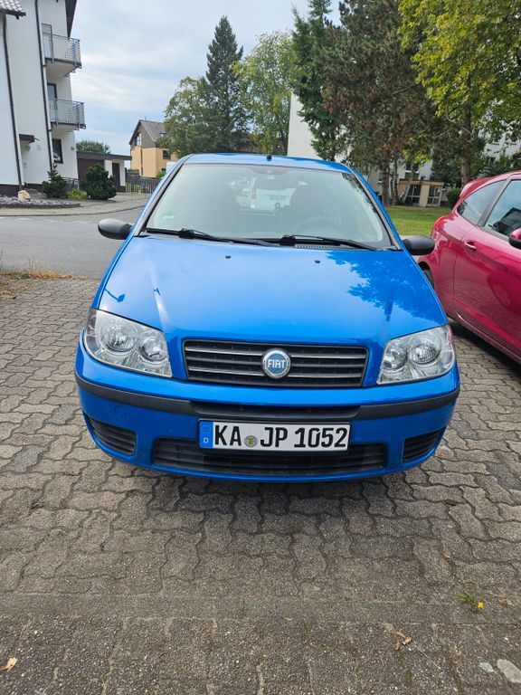 Fiat Punto 106.000 km 1.500 € Karlsruhe 76297
