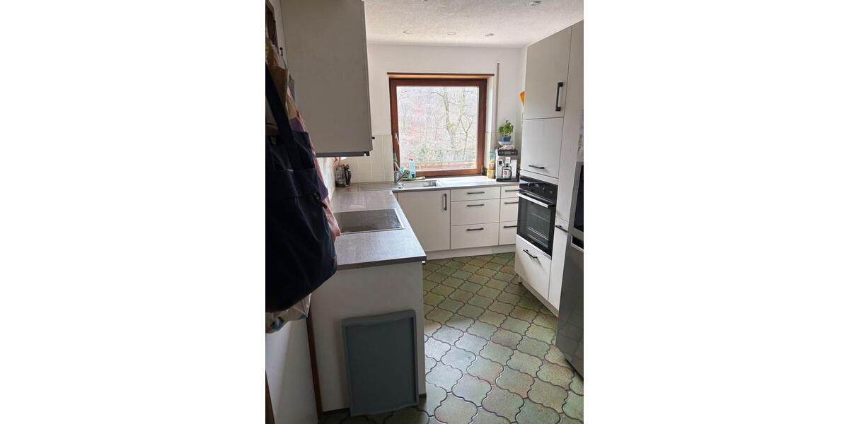 Etagenwohnung Kämpfelbach - 5 Zimmer, 144 m&sup2;, 1.350&euro; | Angebot:25615103