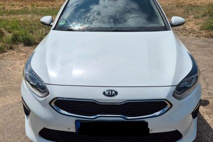 Kia ceed / Ceed 71.051 km 12.900 &euro; Königsbach-Stein 75203