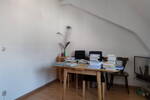 Für junge MieterStudenten - gemütliche Wohnung im 2. OG - Stadtmitte - auch als WG geeignet