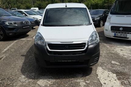 Peugeot Partner 208.000 km 4.000 &euro; Karlsruhe 76137