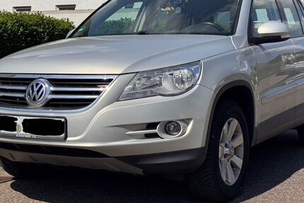 VW Tiguan 128.700 km 9.750 &euro; Rheinstetten 76287