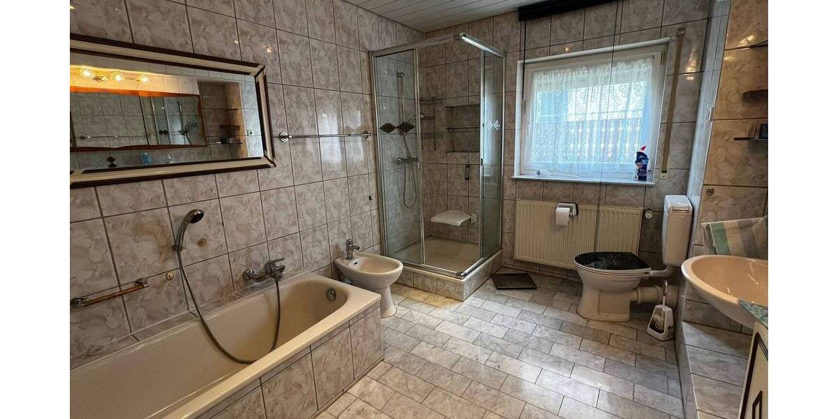 Mehrfamilienhaus, Wohnhaus Königsbach-Stein Stein - 7 Zimmer, 165 m&sup2;, 499.000&euro; | Angebot:25999784