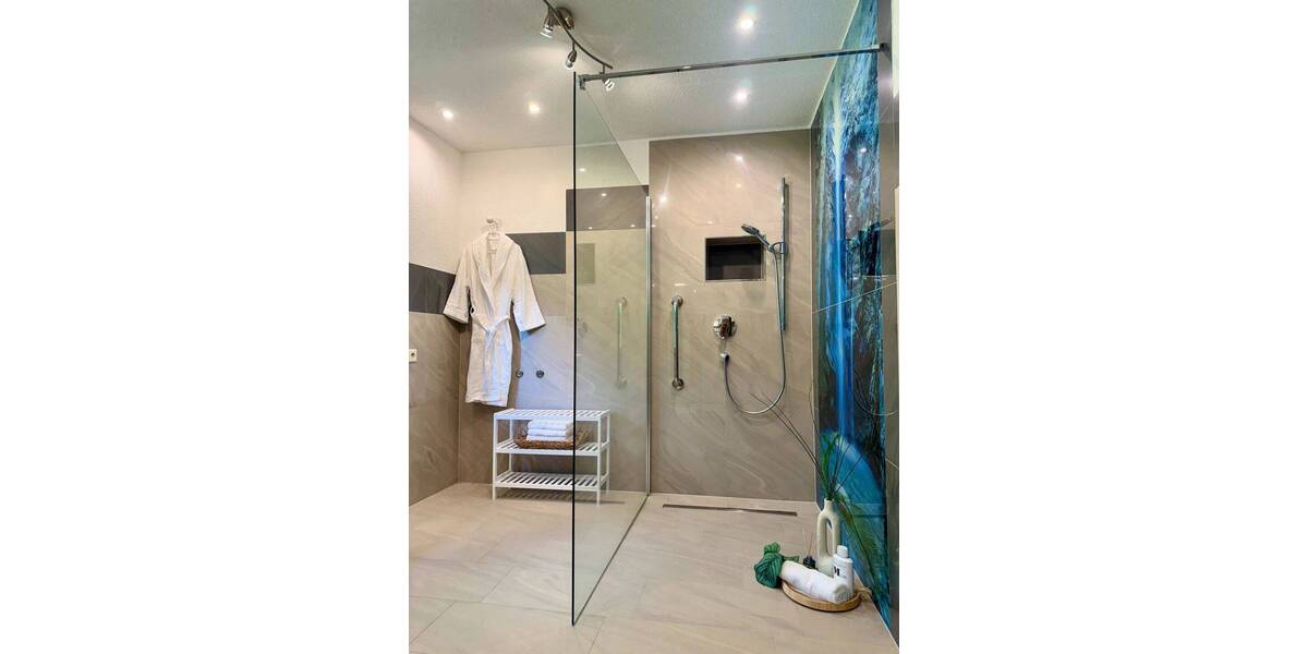Einfamilienhaus Pforzheim Nordstadt - 8 Zimmer, 320 m&sup2;, 830.000&euro; | Angebot:26786762