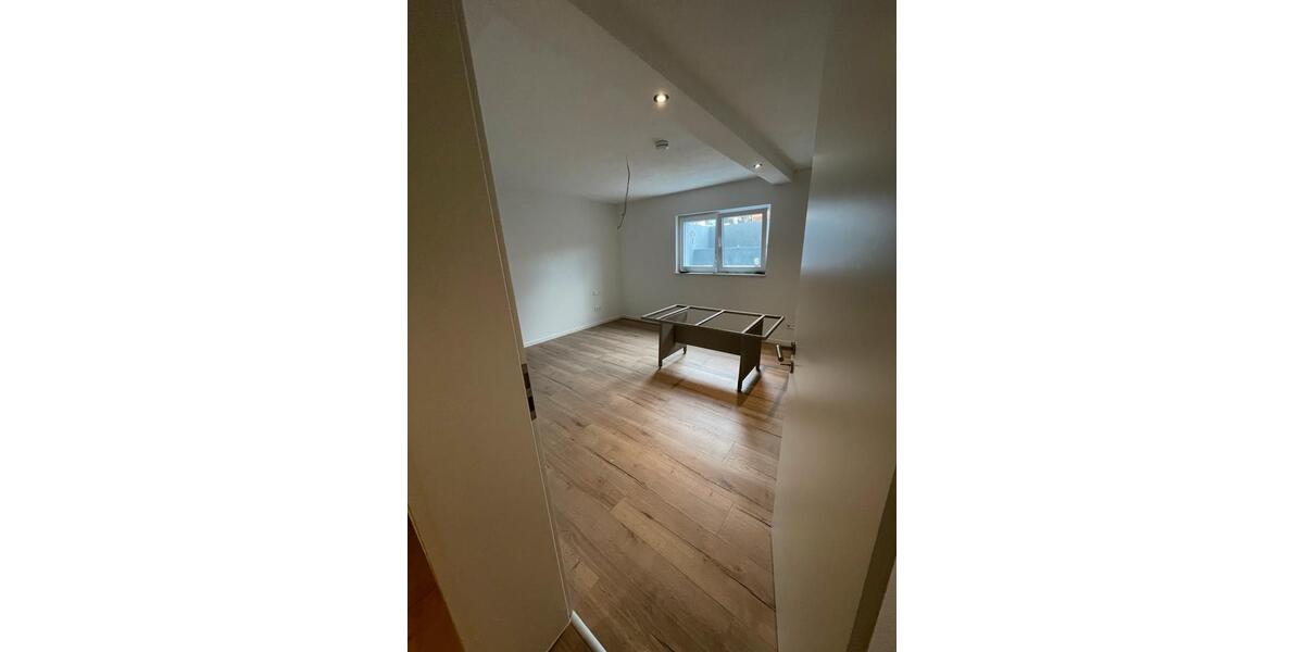 Etagenwohnung Philippsburg - 2 Zimmer, 85 m&sup2;, 985&euro; | Angebot:25626365